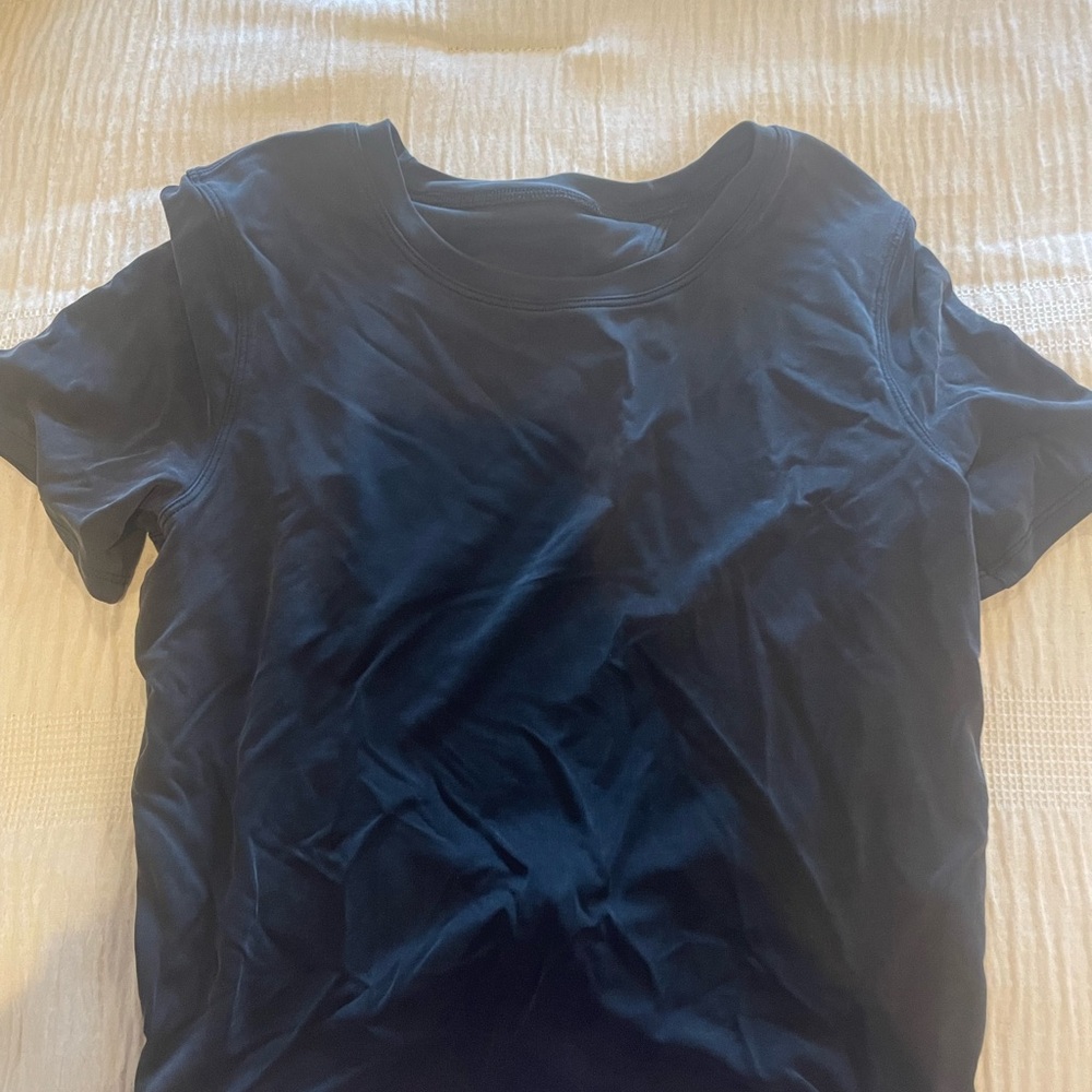Backless Lululemon t 

Tag torn out- size 4